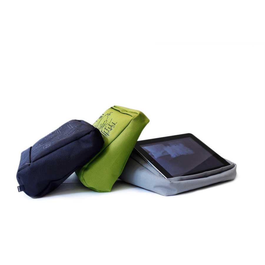 Tabletpillow Hitech för iPad/tablet PC - Silver/Svart. 27x9,5x22 cm. Polyester/Silikon - 4
