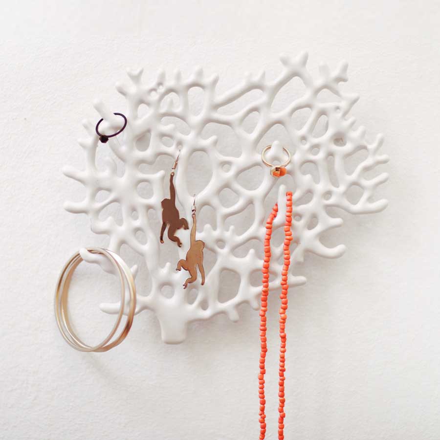 Smyckeshängare Coral Hook - Vit. 22x18,5x2,5 cm. Gjuten zink - 2