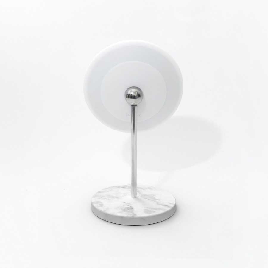 Löstagbar Make-up spegel X5. AirMirror™ Table Stand. Bordsmodell - Marmor. Vit, grå. ø 16,5 cm, 3 cm djup. Glas. Silikon - 4