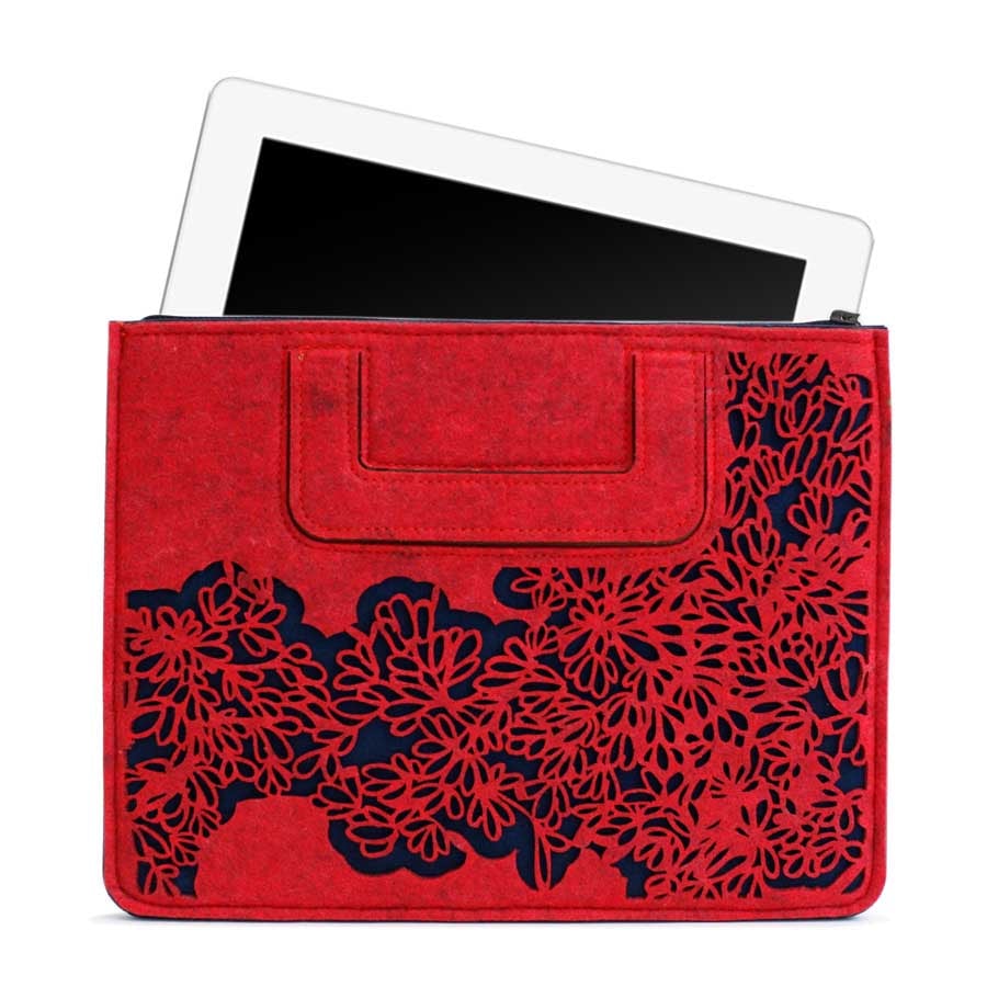 iPad Carrying Sleeve Bloom. Röd/ Mörkblå. 28x21,5x1,2 cm. Filt, läder