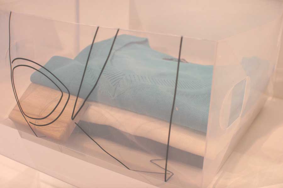 Box för tröjor, 2-pack - Klar/Svart. 32x28x15 cm. Plast - 2